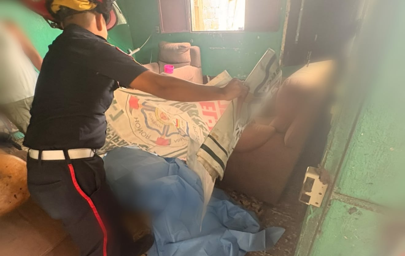 Vecinos y familiares identificaron a las víctimas del ataque armado. (Bomberos Municipales Departamentales)