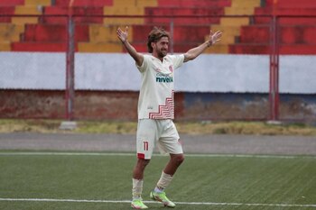 Gaspar Gentile, delantero de UTC,