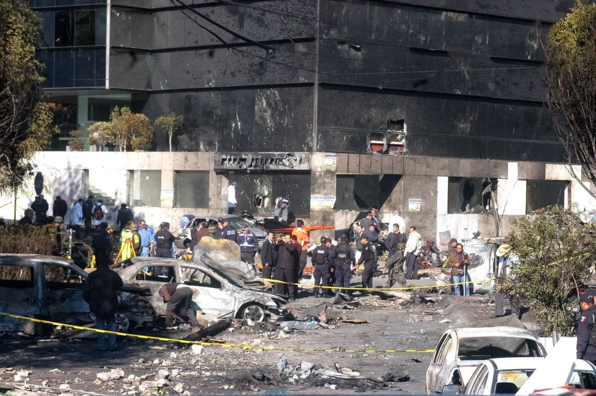 El accidente del Learjet presidencial generó dudas sobre un posible vínculo con amenazas del narcotráfico. (JULIETA MORA/CUARTOSCURO)