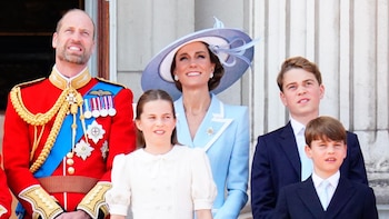 Moda real en clave familiar: la estrategia de Kate Middleton para coordinar looks con el príncipe de Gales y sus hijos