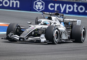 El piloto mexicano largará en la posición en el Gran Premio de Miami. (EFE/EPA/CRISTOBAL HERRERA-ULASHKEVICH)