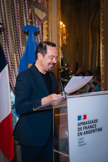 El embajador de Francia, Romain