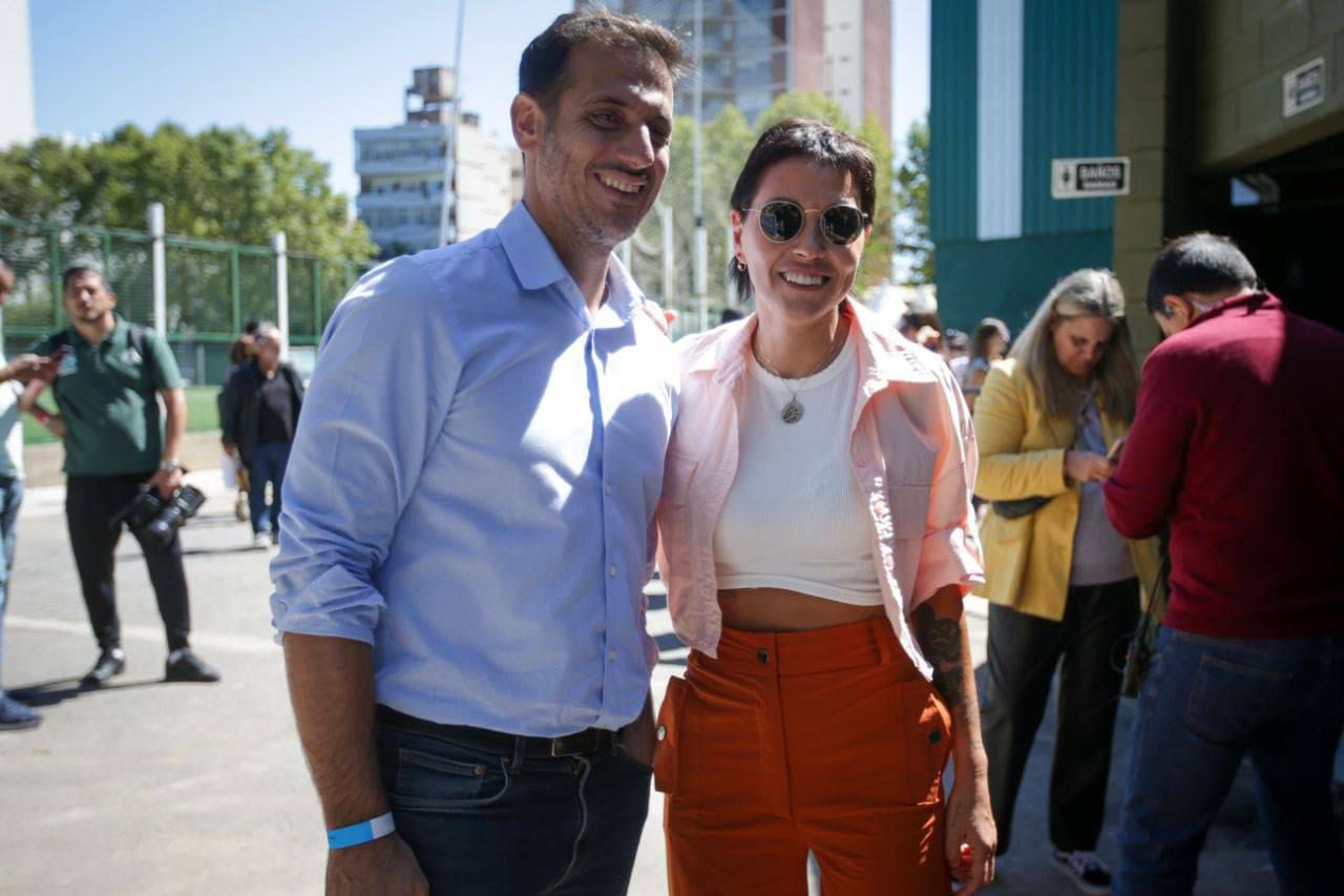 El intendente de Lanús, Julián Álvarez, y la diputada provincial e intendenta en uso de licencia de Quilmes, Mayra Mendoza