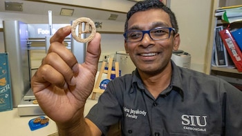 La investigación sobre alimentos a partir de plástico surgió en un proyecto de la NASA