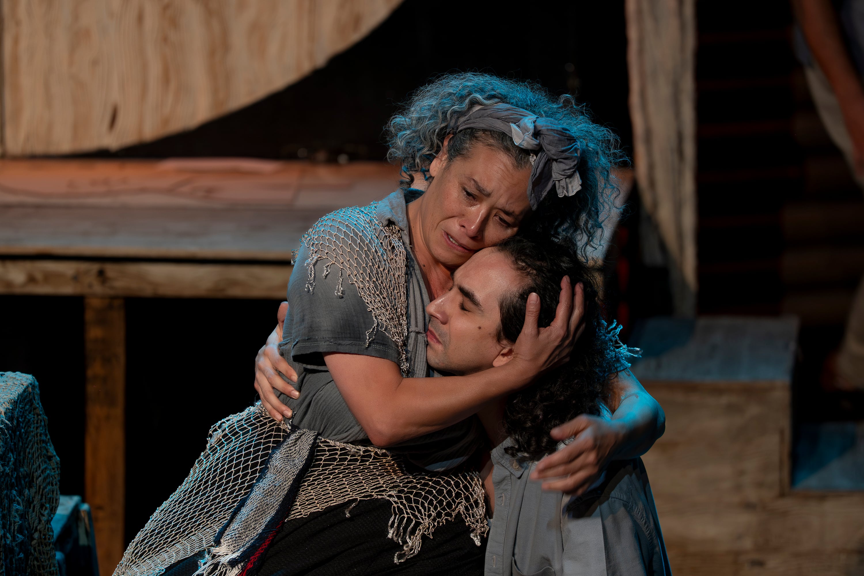 Gabriela Núñez y Luis Javier Morales, abuela y nieto en la historia, protagonizan una de las principales líneas argumentales de la historia: aquella que tiene que ver con las raíces.(Cortesía Joel Cárcamo)