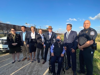 El embajador y el gobernador