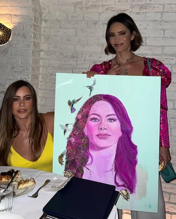 Sandra Vergara es hermana adoptiva