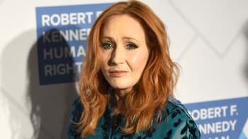 J. K. Rowling denunció que