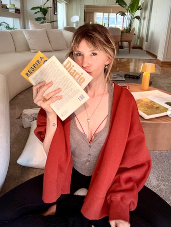 Guillermina Valdés prefiere los libros en papel antes que los formatos digitales (Instagram)