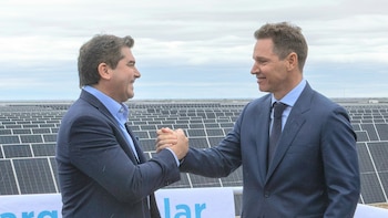 Inversión de USD 110 millones: con la presencia de Jorge Brito y el gobernador Orrego, Genneia inauguró el Parque Solar San Juan Sur
