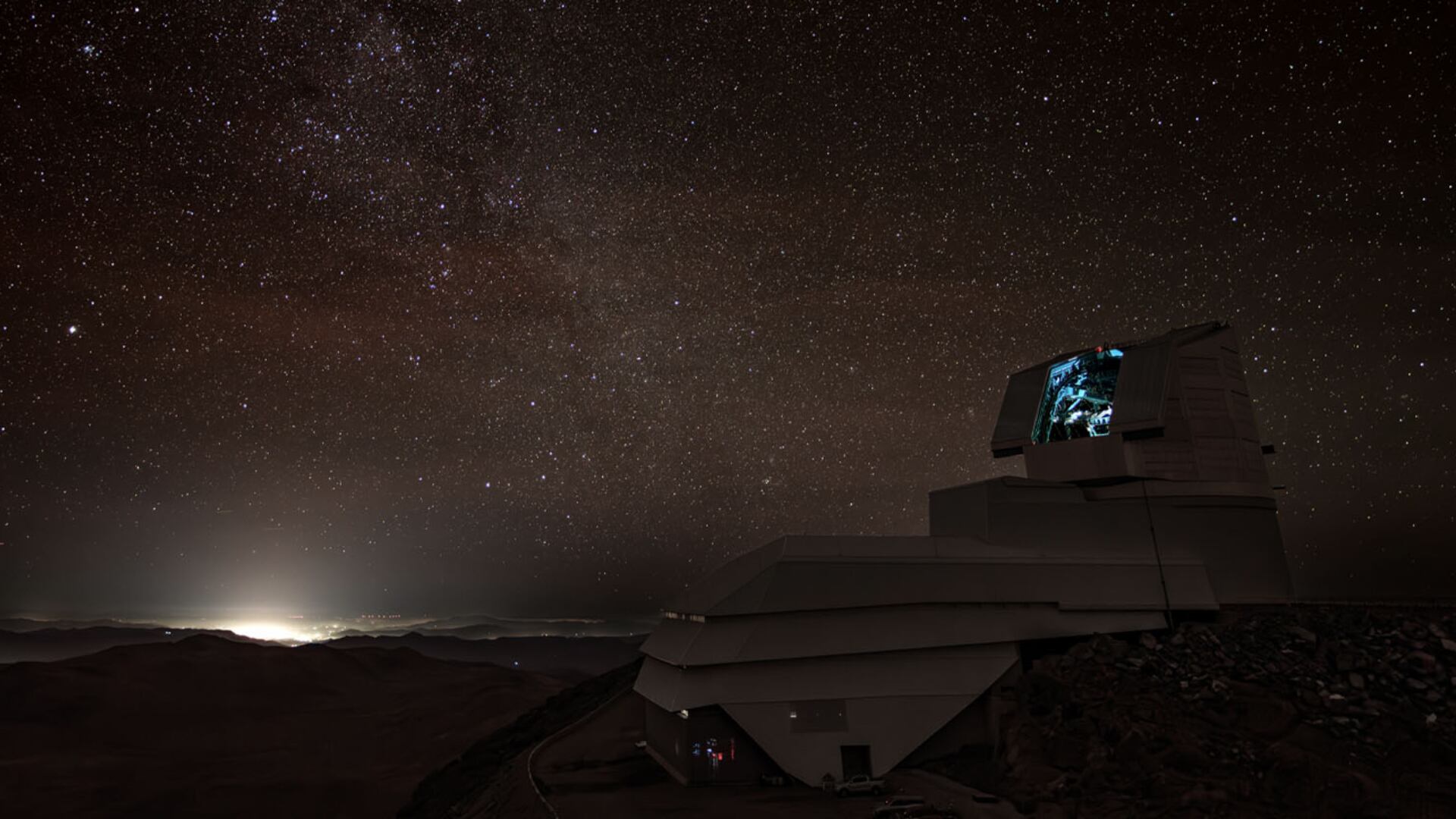 La cámara LSSTCam está instalada en el Observatorio Vera C. Rubin, ubicado en Cerro Pachón, Chile. (Petapixel)