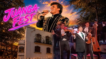 Collage de Juan Gabriel cantando con micrófono, músicos de mariachi, violín, arpa, un edificio con balcón, árboles, cielo anaranjado y texto Juanga Fest.