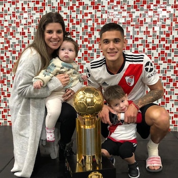Lucas, su familia y la