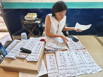 Empleados públicos y privados acceden a descansos tras participar como jurados o votantes en las elecciones, conforme al Código Electoral y la Ley 403 de 1997 - crédito @moeuecolombia26/X