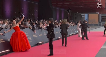 Laura Escanes a su llegada