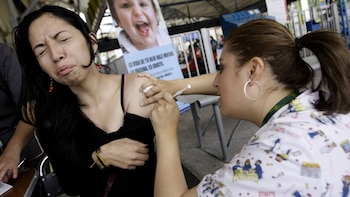Ministerio de Salud recomendó a quienes viajen al Mundial 2026 vacunarse contra el sarampión por aumento de casos en América