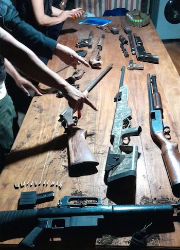 Parte de las armas encontradas