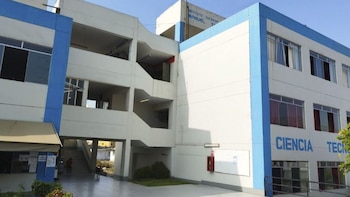 El instituto ofrece siete carreras