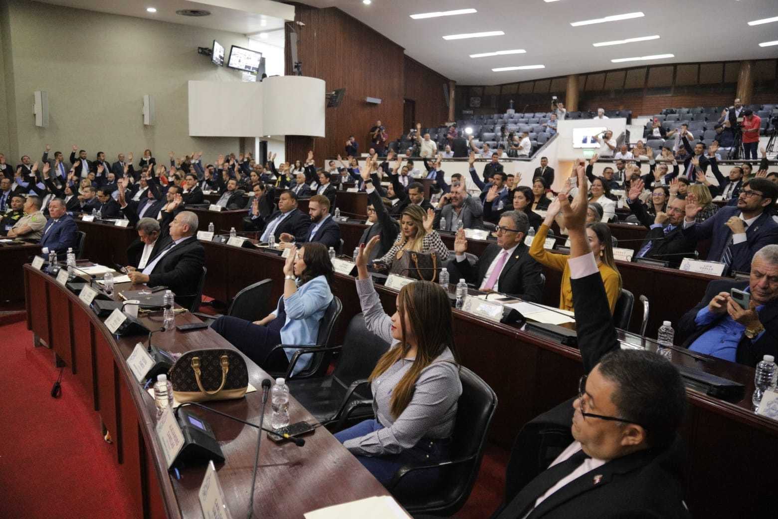 La normativa establece un régimen penitenciario especial para personas consideradas de alta peligrosidad o vinculadas a estructuras criminales. (FOTO: Congreso Nacional)
