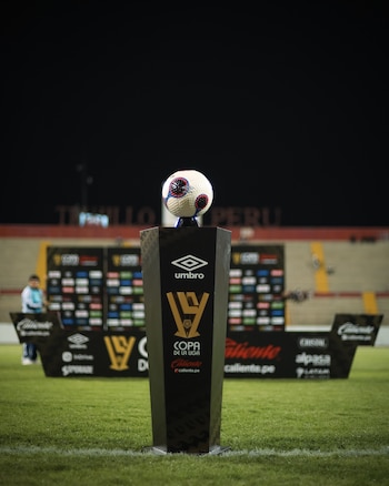 Los 16 equipos clasificados se enfrentan por un pase a los cuartos de final de la Copa de la Liga 2026.