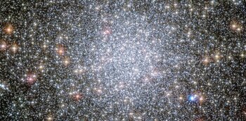 Un cúmulo estelar con millones
