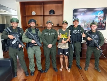 Un gestor de diálogo de la Secretaría Distrital de Gobierno resultó herido durante las movilizaciones en Bogotá - crédito Policía