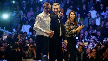 El ex ministro junto a