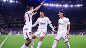 Chivas derrota a Rayados en un cierre dramático en el Gigante de Acero: Guadalajara ya es sublíder del Apertura 2026