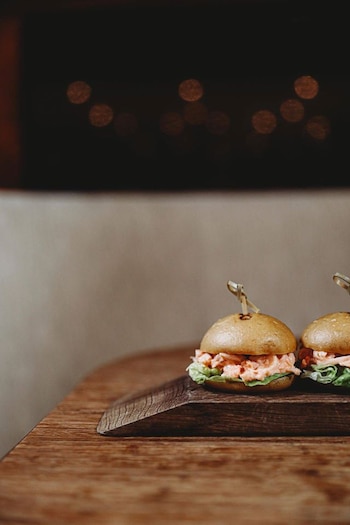 Hamburguesas con salmón, la alternativa