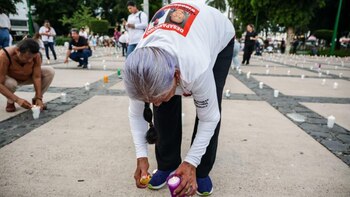 Las velas, alineadas frente al