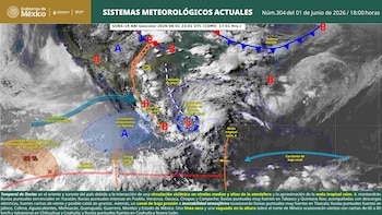 Mapa satelital de México mostrando sistemas meteorológicos: nubes, frentes, ondas tropicales, líneas secas y una zona de baja presión con 60% de desarrollo ciclónico