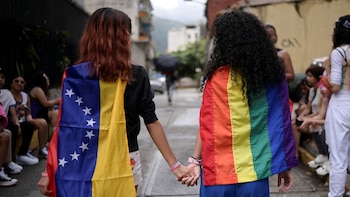 Cinco policías venezolanos serán investigados tras detener a 33 hombres acusados de cometer el “delito de homosexualidad”