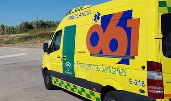 12/08/2021 Muere un hombre de 34 años tras volcar una máquina de coger aceitunas en Osuna.
Un hombre de 34 años ha fallecido en la mañana de este sábado tras volcar una máquina de recolectar aceitunas mientras trabajaba en una finca ubicada en la localidad de Osuna (Sevilla), según ha informado el Servicio de Emergencias 112 Andalucía.
POLITICA
JUNTA DE ANDALUCÍA