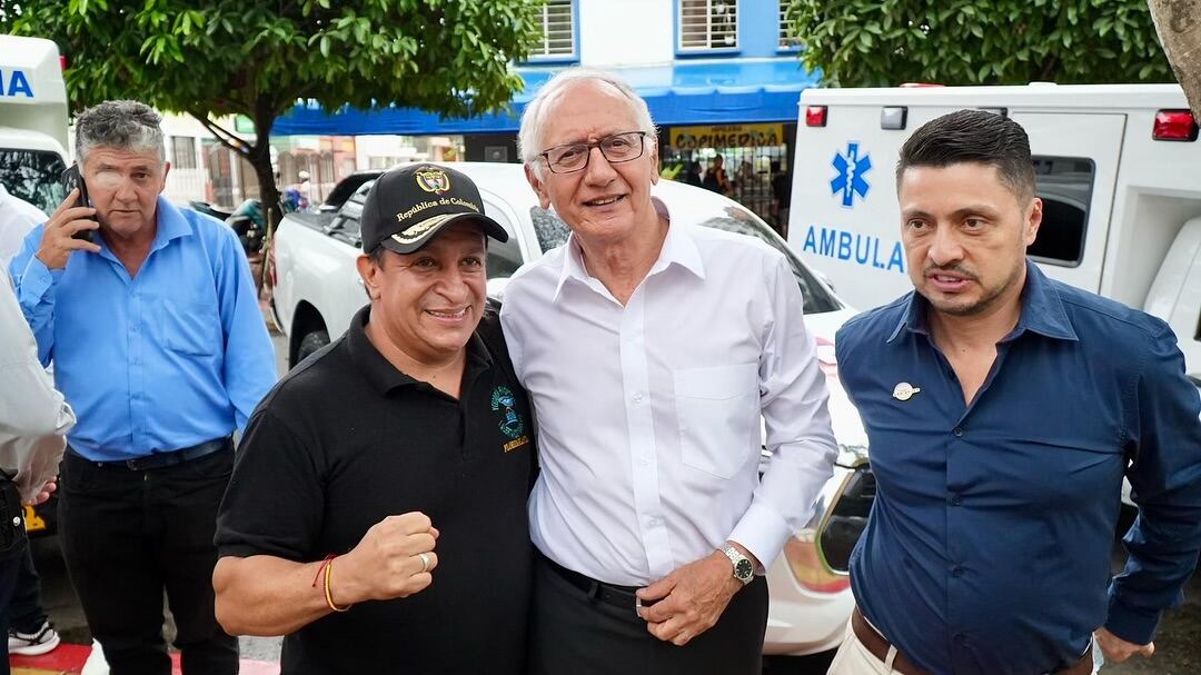 El jueves 12 de junio, el Ministerio de Salud anunció la entrega de 11 ambulancias destinadas a fortalecer la atención en hospitales y centros de salud del departamento de Santander - crédito Ministerio de Salud/Facebook