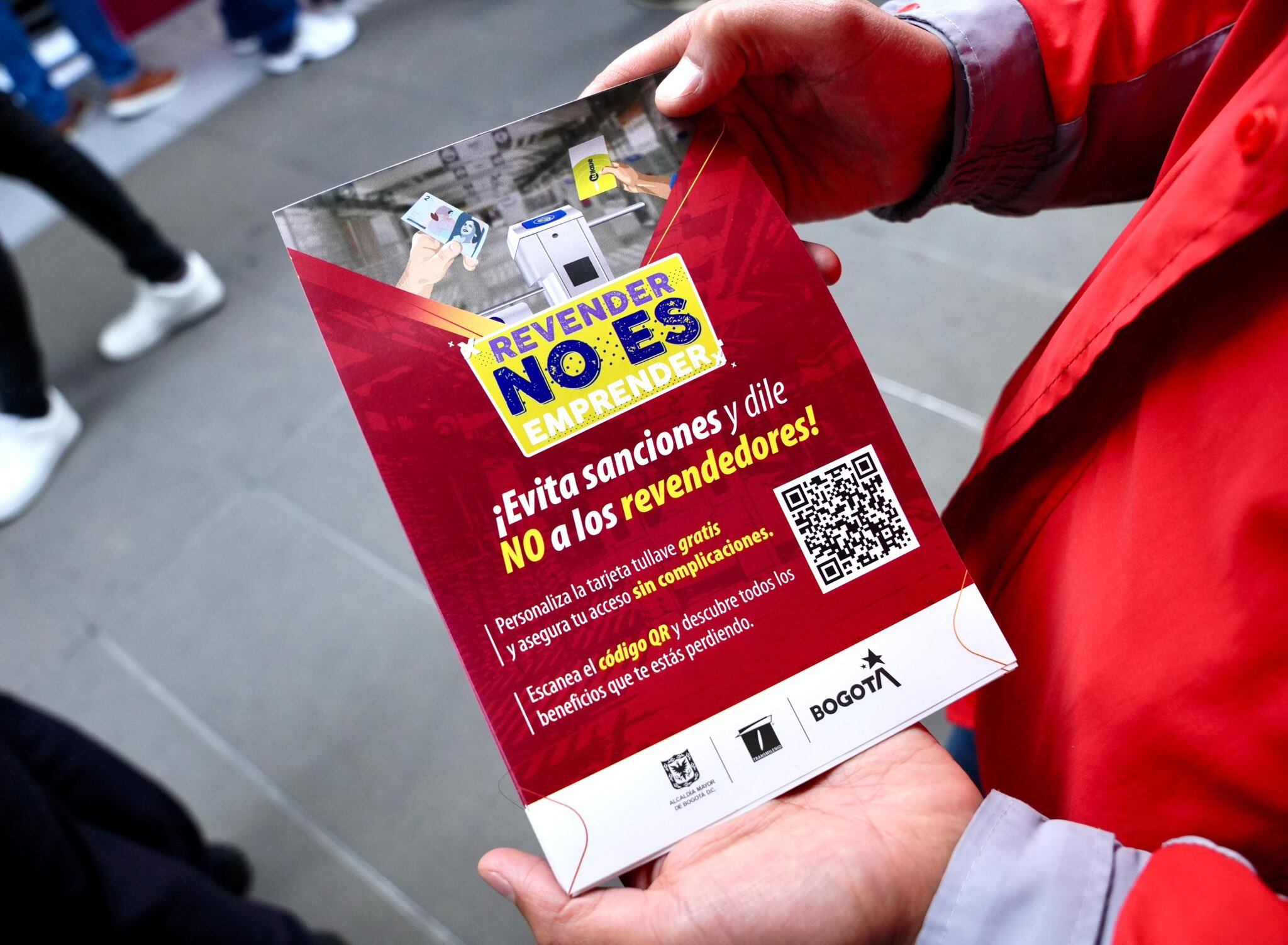 En 2025, TransMilenio ha realizado 54 intervenciones en nueve localidades y 270 puntos del sistema para combatir la reventa - crédito TransMilenio