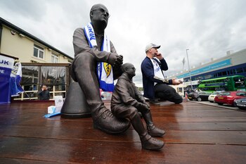 Escultura de Marcelo Bielsa (REUTERS/Jon