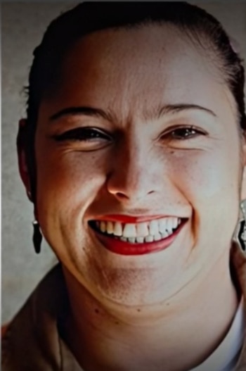 La vida de Erika Ramírez constituye un testimonio de los extremos a los que puede llevar la violencia estructural en Medellín y la capacidad de transformación individual frente al destino impuesto por la criminalidad urbana - crédito captura de pantalla Los Informantes