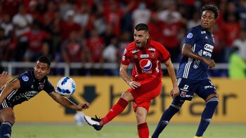 Atacan a tiros el vehículo