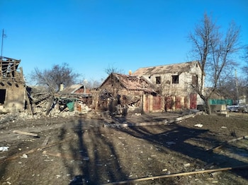 Una vivienda destruida en Druzhkivka,