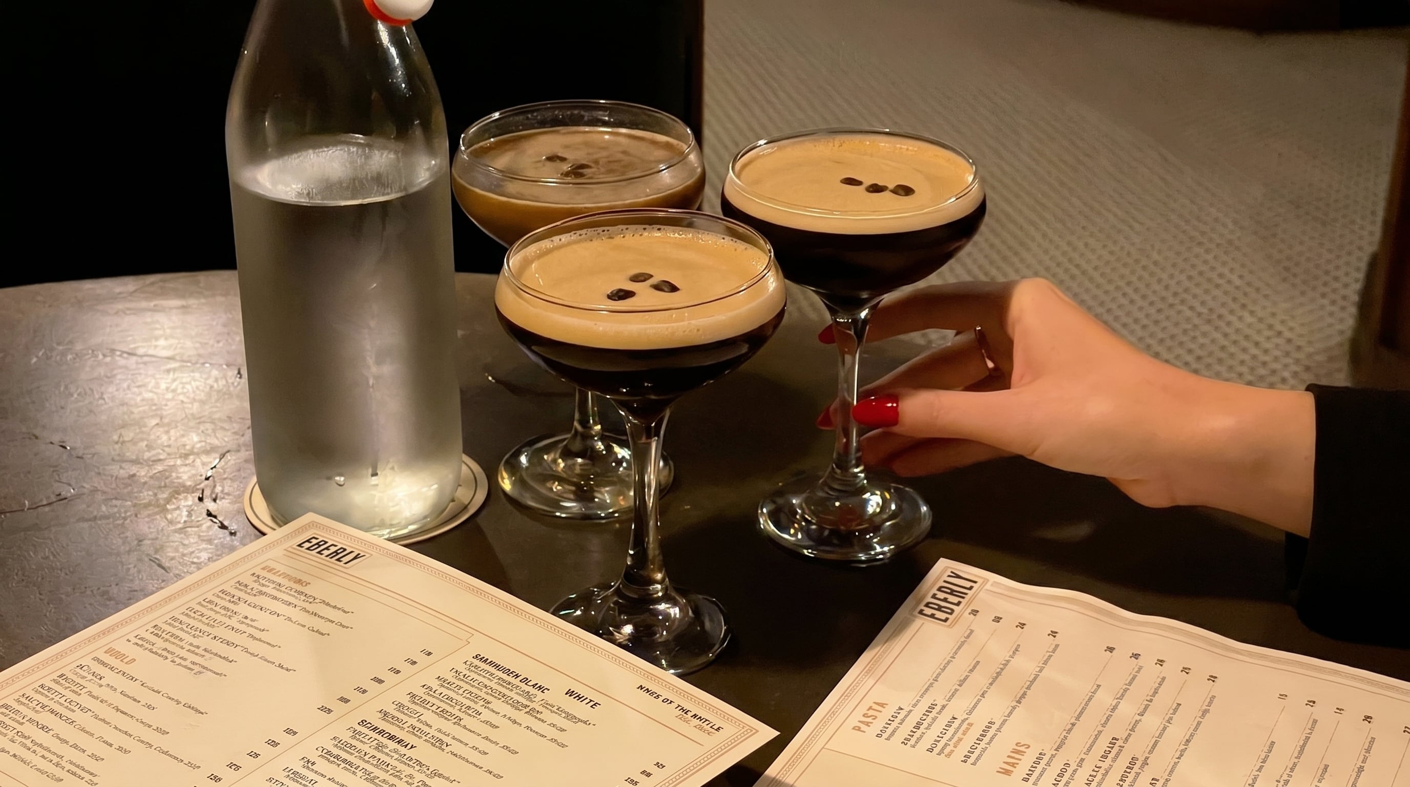 El espresso martini simboliza la fusión entre tradición y creatividad en la cultura del café actual. (Imagen Ilustrativa Infobae)
