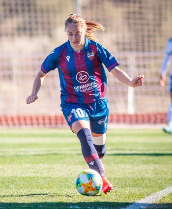 La mediocampista de 30 años