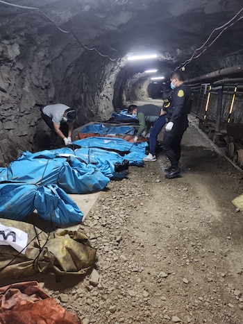 Los 13 trabajadores de la