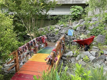 El puente tiene poco más