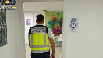 Dos canteranos del RCD Mallorca, detenidos por grabar a escondidas un encuentro sexual con una menor