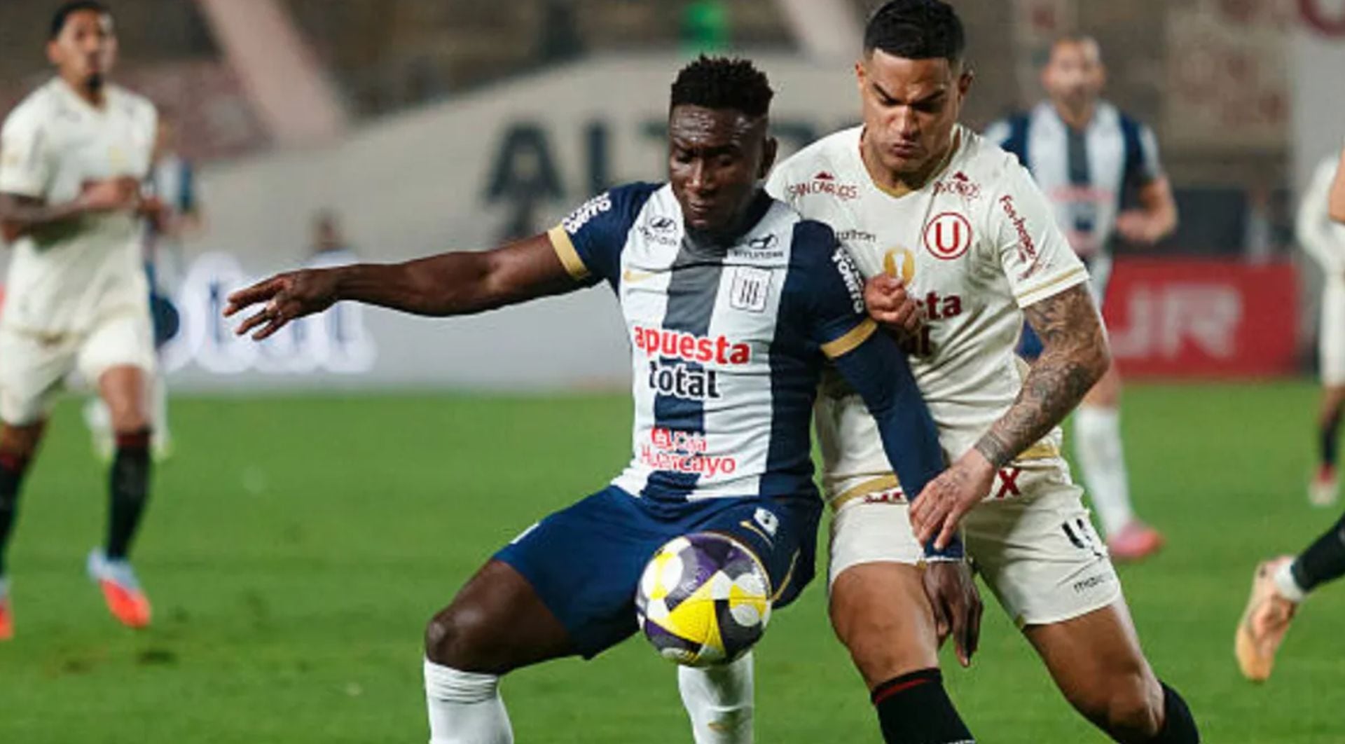 El resultado entre Sport Boys y Deportivo Garcilaso será seguido de cerca por Universitario y Alianza Lima. La caída del líder podría abrir nuevamente la pelea por el Clausura entre varios equipos. (Liga 1)