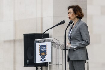 La ministra de Defensa de