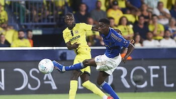 (Crónica) El Levante alimenta más su fe a costa del Sevilla y el Villarreal empata con poco en Oviedo