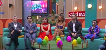 Cada uno de los nueve