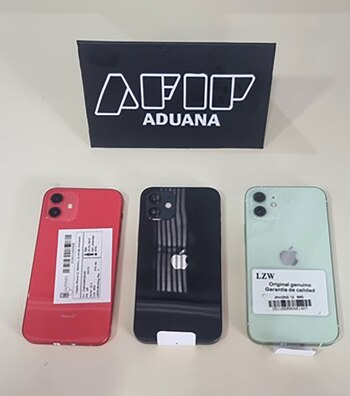 La exhibición presencial de los