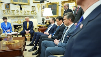 Trump bromea sobre Pearl Harbor